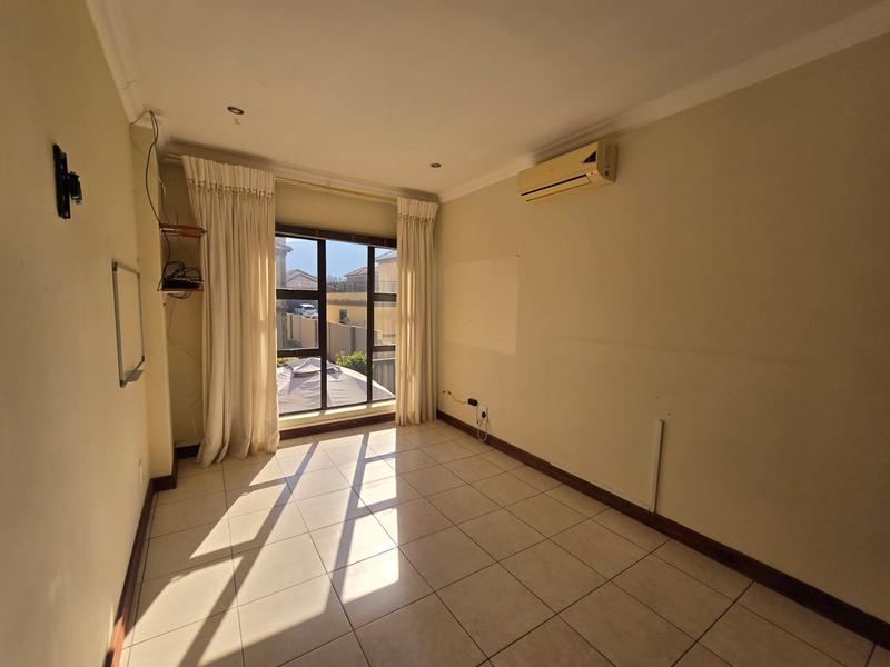 3 Bedroom Property for Sale in Gateway Manor North West